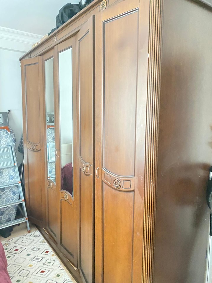 6 kapılı 2 aynalı Ankara Dolabı Taş Gibi - Görsel 3