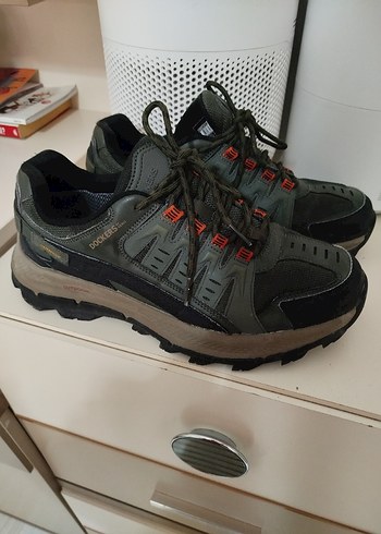 Skechers 43