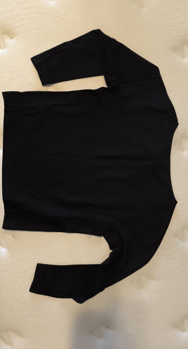 Siyah Uzun Kollu Salaş Bluz - Görsel 2