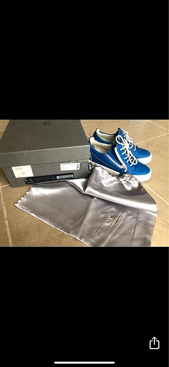 Giuseppe Zanotti Giuseppe Zanotti
