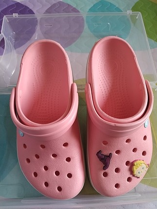 Crocs yepyenidir