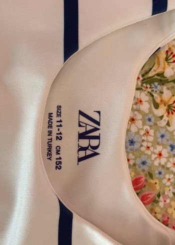 Zara Kız Çocuk Beyaz Çizgili Kolsuz Bluzun