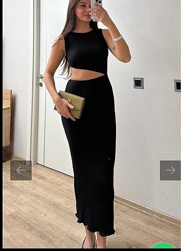 Zara Kalmadı bu elbiseden sadece s siyah var