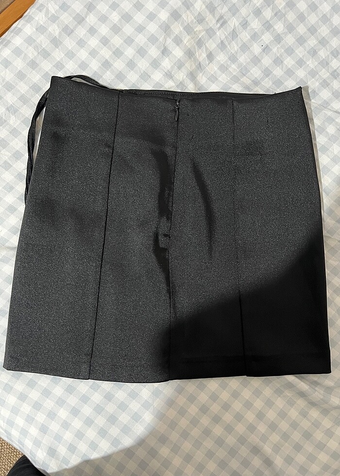 Bershka Siyah Saten Etek - Görsel 3