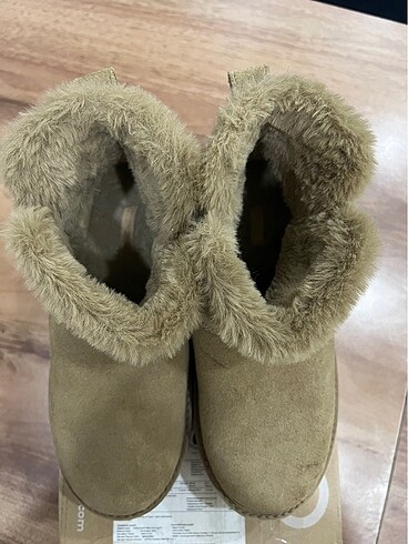 Oysho Oysho Ugg Bot