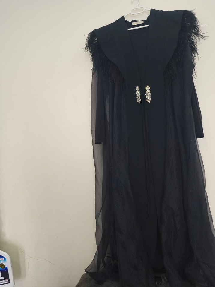 Uzun Siyah Gotik Drape Detaylı Kadın Abaya - Görsel 2