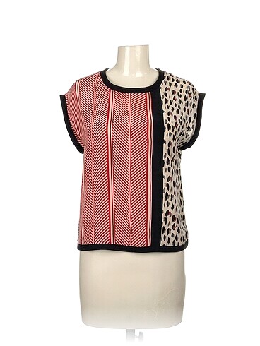 Stefanel T-shirt %70 İndirimli.
