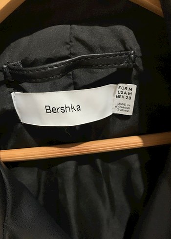 Bershka Siyah Deri Kolsuz Biker Ceket