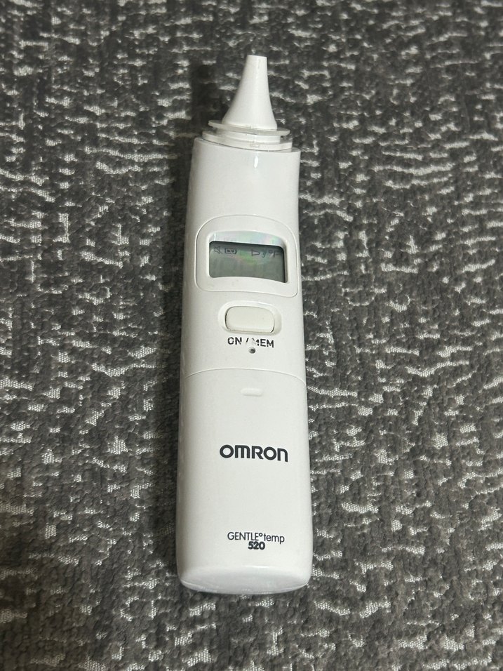 Omron GENTLEtemp 520 Kulak Termometresi - Görsel 2