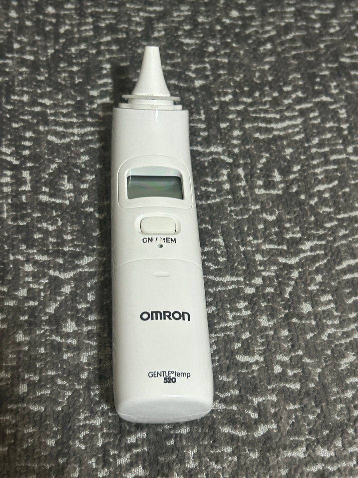 Omron GENTLEtemp 520 Kulak Termometresi - Görsel 3