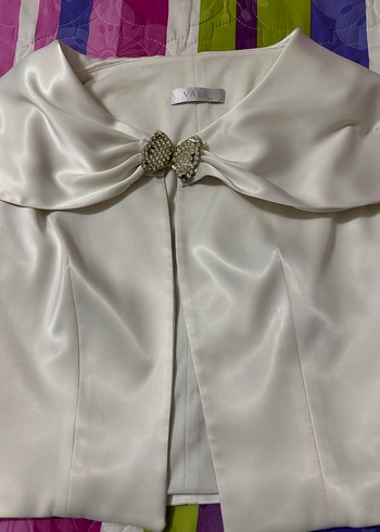 Beyaz Saten Bolero. - Görsel 4