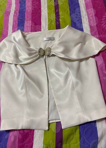 Beyaz Saten Bolero. - Görsel 2