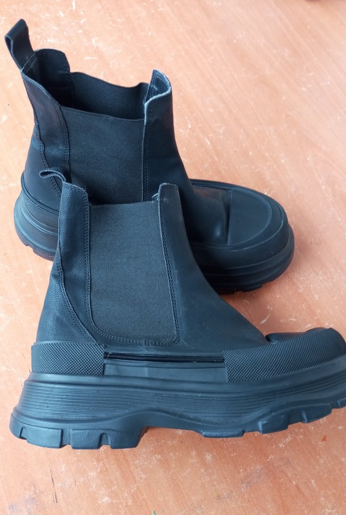 Kadın Siyah Platform Topuklu Kauçuk Bot - Görsel 2