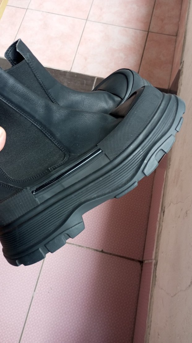 Kadın Siyah Platform Topuklu Kauçuk Bot - Görsel 3