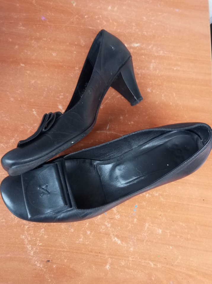 Kadın Siyah Topuklu Klasik Ayakkabı - Görsel 2