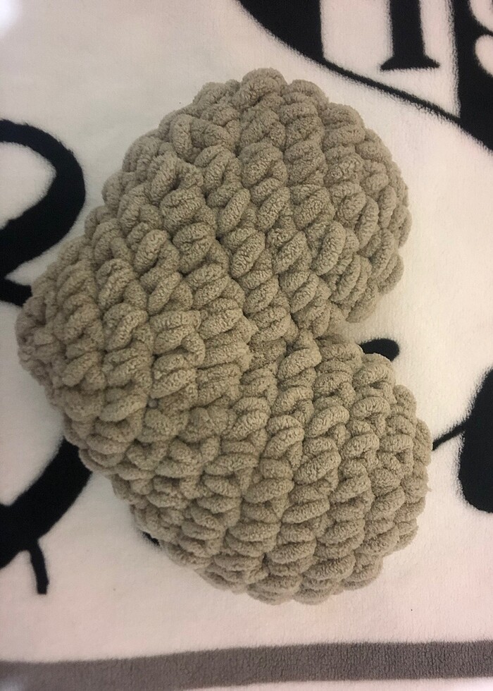 KALPLİ PUFFY YASTIK ORTA BOY - Görsel 2