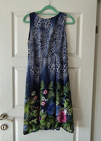 Kısaşifon elbise - Görsel 2