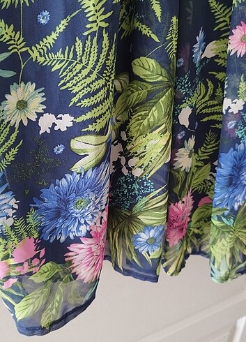 Kısaşifon elbise - Görsel 3