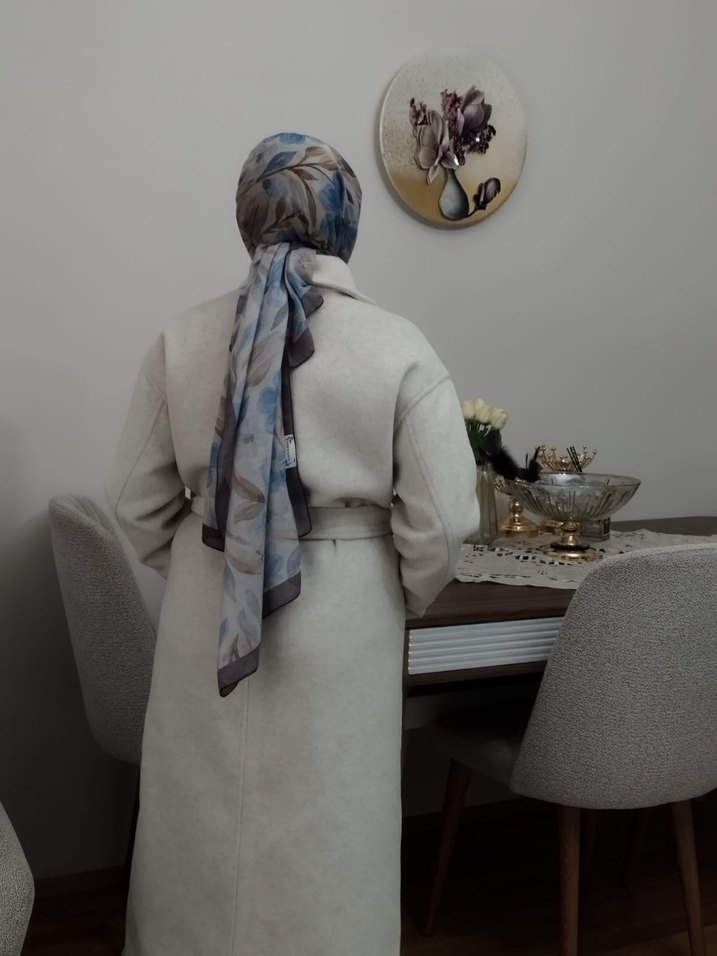 Krem Renkli Uzun Kaban - Görsel 4