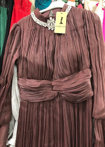 Yüksek Yakalı Gri Uzun Drapeli Abiye Elbise - Görsel 5