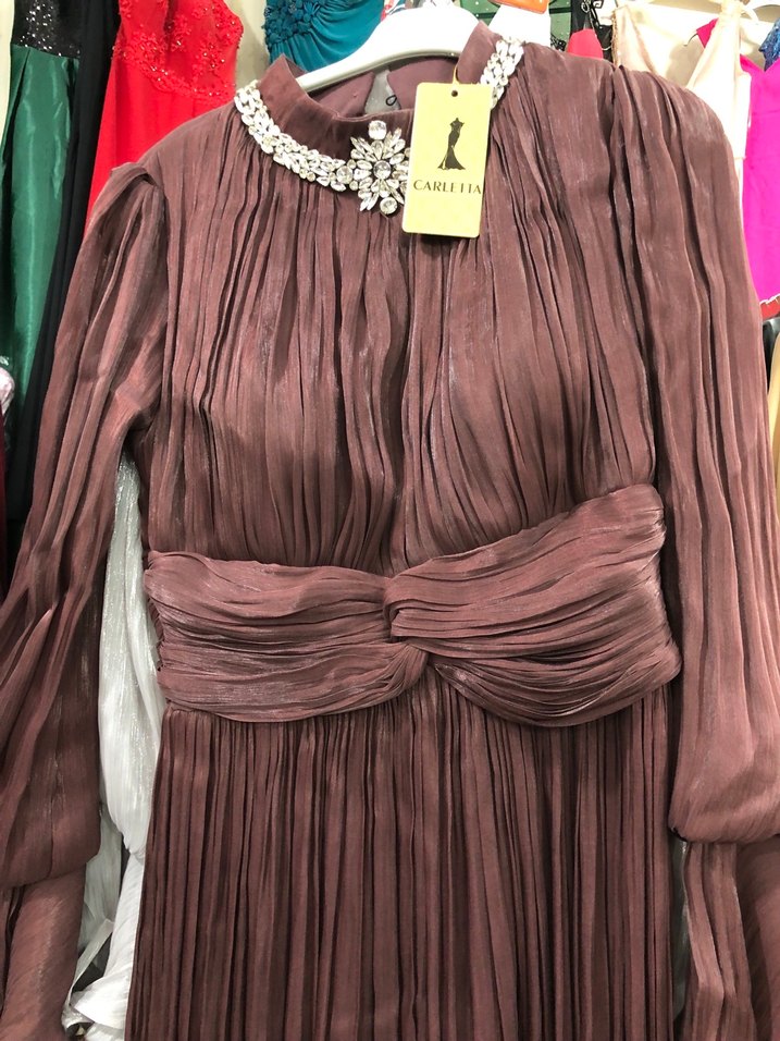 Yüksek Yakalı Gri Uzun Drapeli Abiye Elbise - Görsel 5