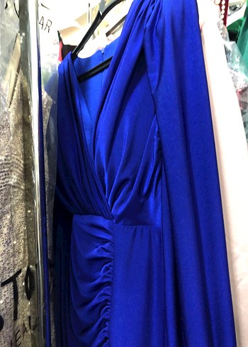 Kırmızı Uzun Kollu Drapeli Abiye Elbise - Görsel 3