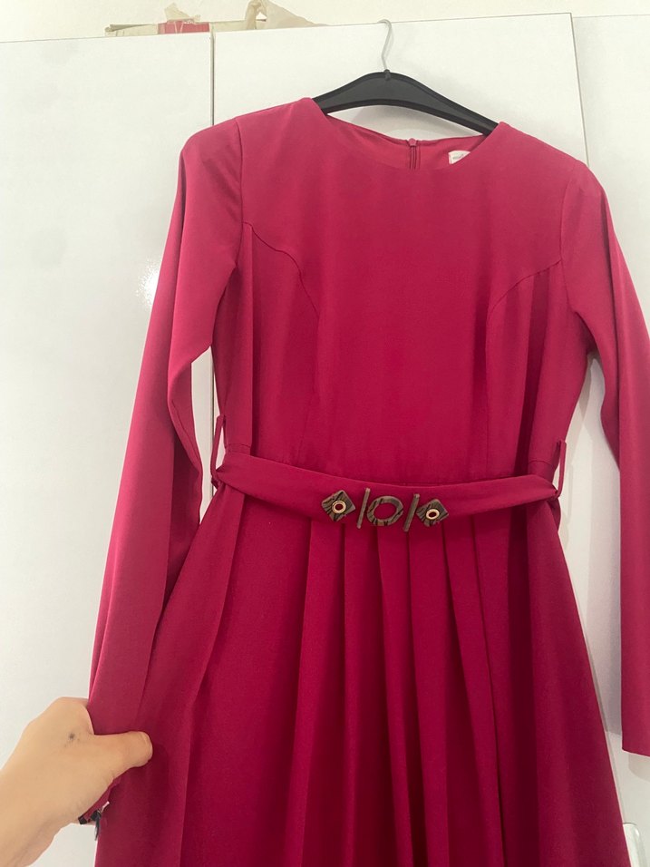 Uzun Kollu Kemerli Kadın Elbise - Görsel 2