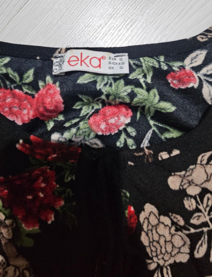 Romantik Çiçek Desenli Siyah bluz — görsel 4/5