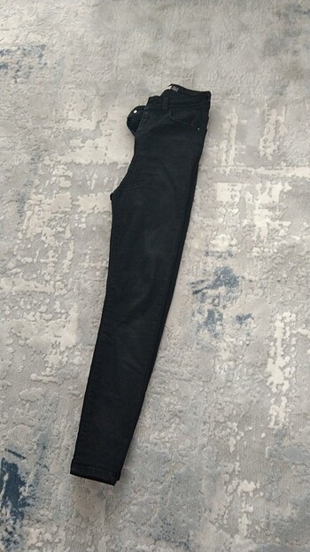 Siyah pantolon 