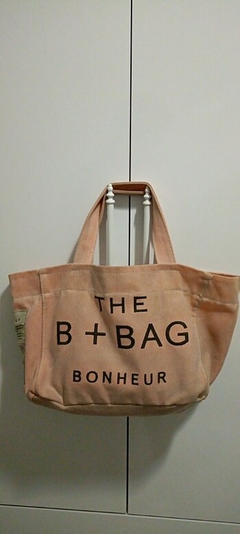 Tote bag