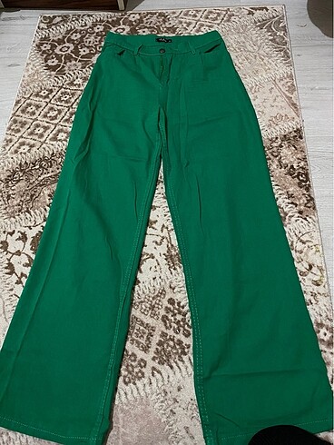 Yeşil pantolon