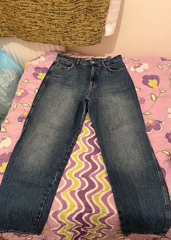 Pull and Bear Vintage model mom jean