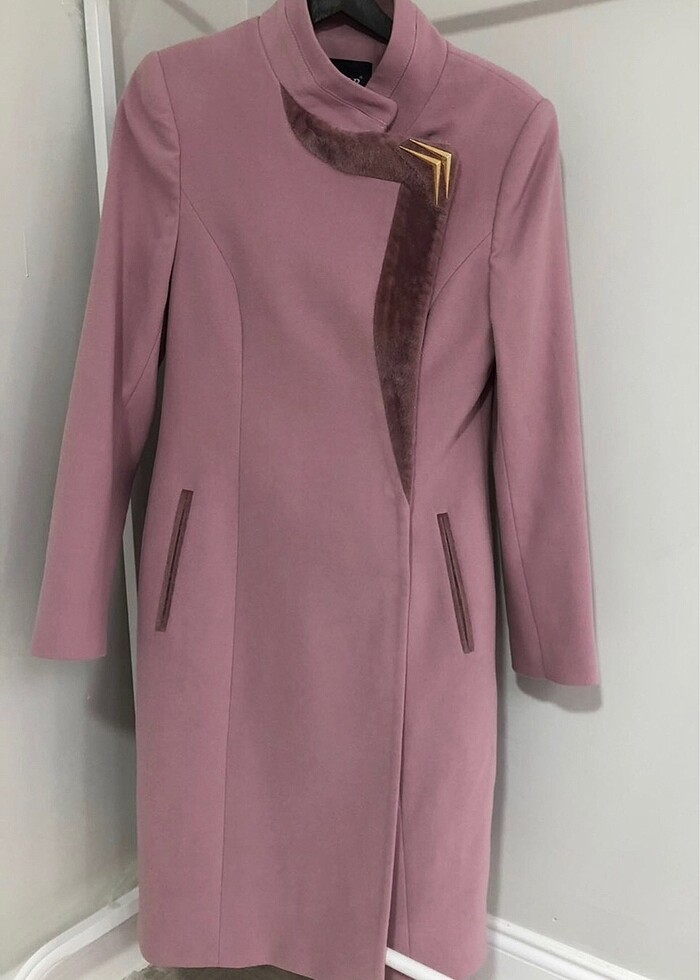 Kadın uzun kürklü kaşe kaban - Görsel 3