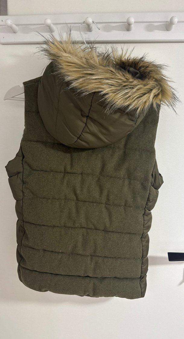 Kürk Detaylı Kadın Şişme Yelek - Görsel 3