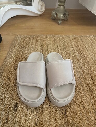 H&m terlik