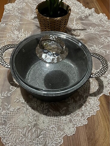 Emsan 24 cm büyük tencere