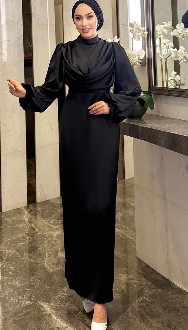 Uzun Siyah Drapeli Gotik Kadın Elbise - Görsel 2