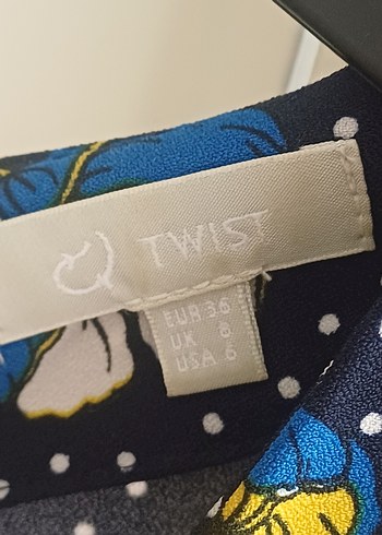 Çiçek Desenli V Yaka tulum - Görsel 3