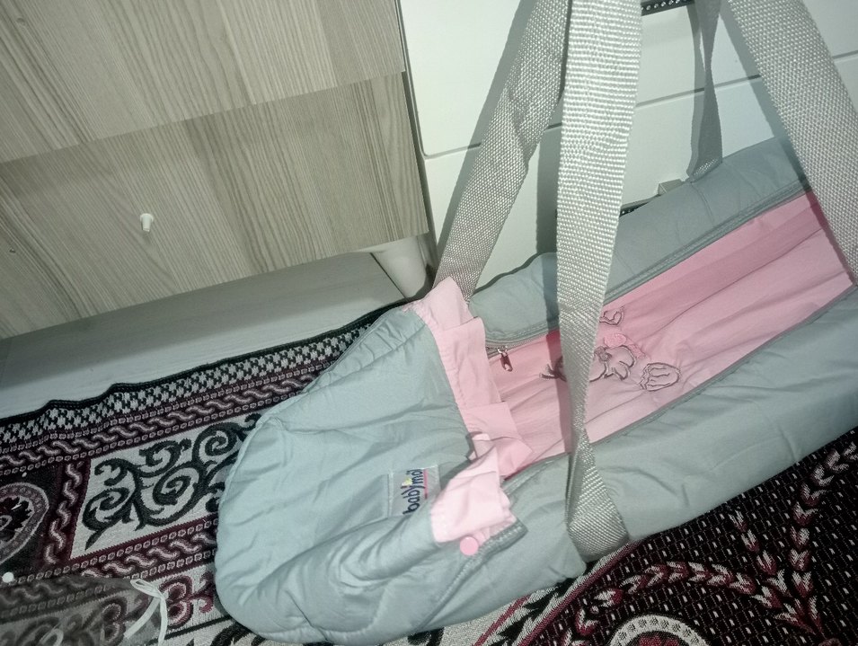 Gri Düz Desen Yatak Örtüsü - Görsel 2