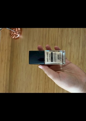 Makyaj Seti ve Siyah Makyaj Çantası - Görsel 2