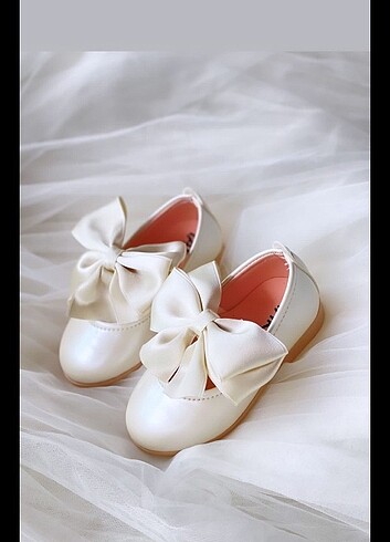 Kurdeleli kız bebek çocuk ayakkabısı 