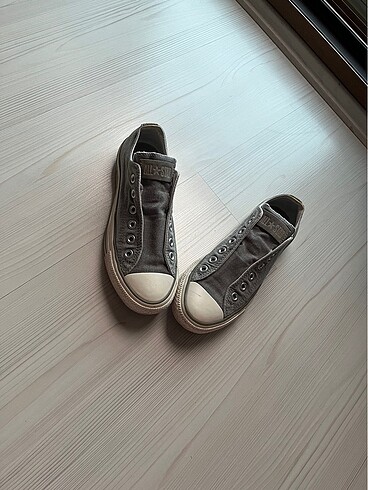 37,5 Beden Converse bağcıksız vintage