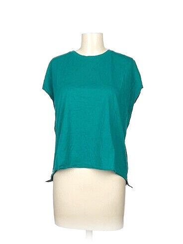 Network T-shirt %70 İndirimli.