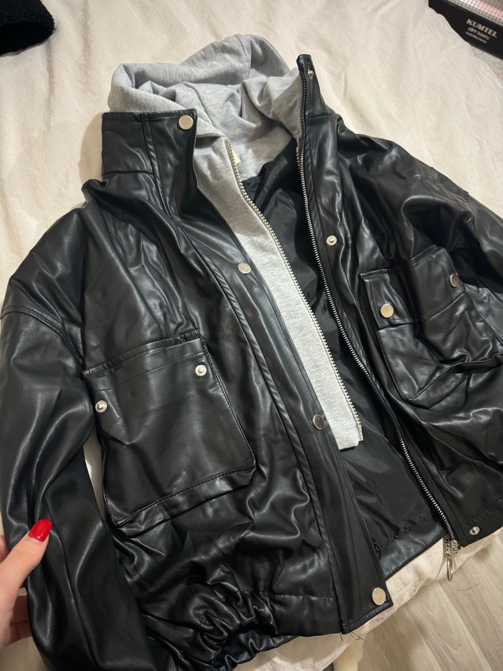 Siyah Mini Deri Kadın Ceket - Görsel 2