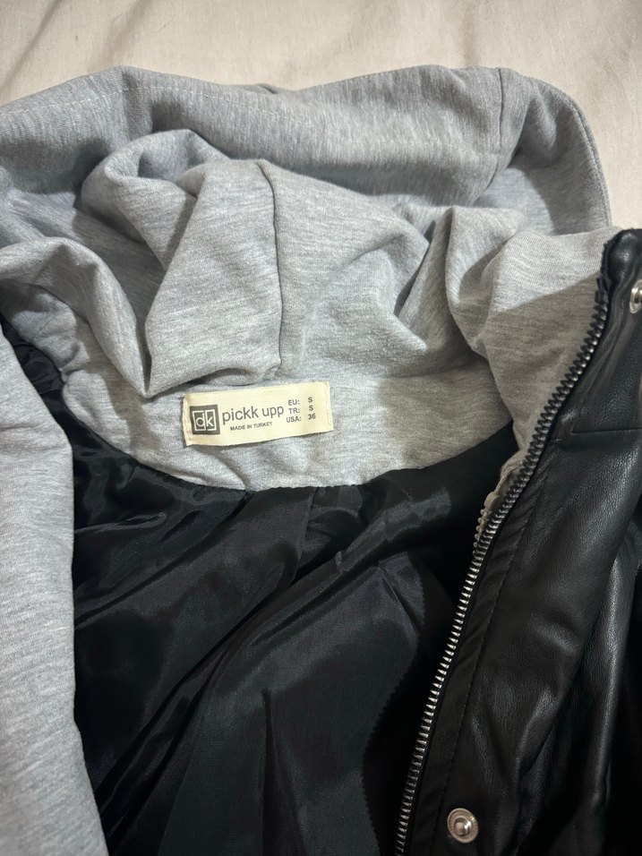 Siyah Mini Deri Kadın Ceket - Görsel 3