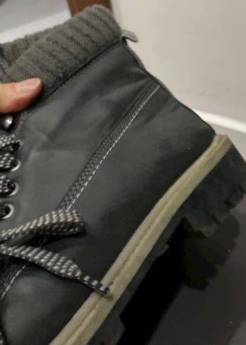 Gri Sokak Tarzı Erkek Bağcıklar - Görsel 2