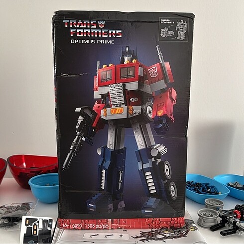 Beden Optimus Prime Lego 10302
