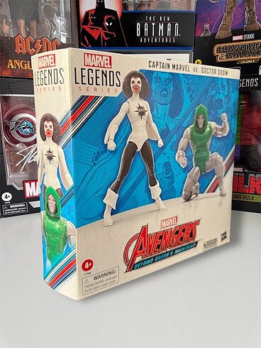  Beden Renk Marvel Legends Doctor Doom vs Captain Marvel Figür