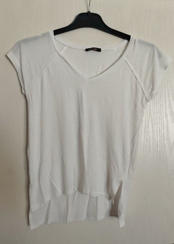 Kadın Beyaz V Yaka Tişört - Görsel 2