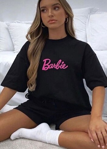 Oversize barbie siyah t-shirt 
